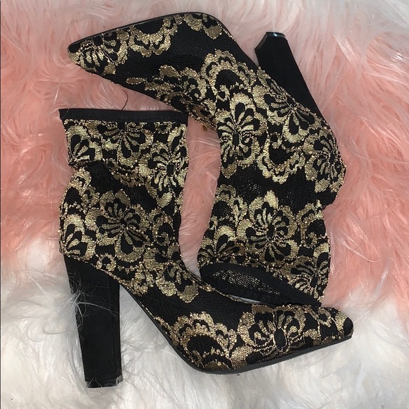 Booties 💕 - Picture 2 of 2